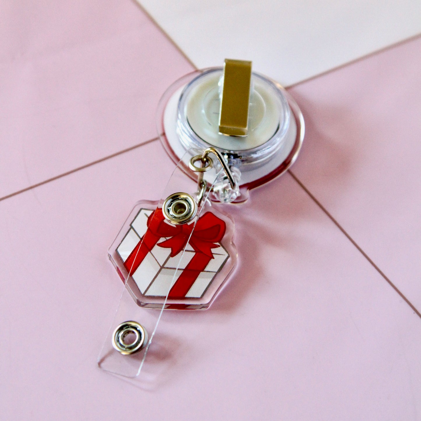 Animal Crossing Balloon Present Retractable Badge Reel